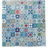 モロッコのタイル – 青と赤 シャワーカーテン (正面)