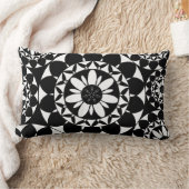 モロッコフラワータイルデザイン白黒 ランバークッション (ブランケット)