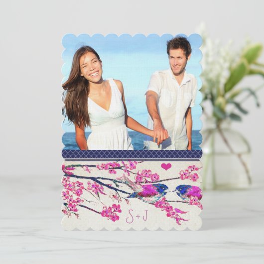 モロッコ写真ピンクのネイビーラブバードさくらんぼ花 招待状 (スタンド正面)