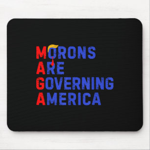 モロンが2024年アメリカおもしろいトランプを支配 マウスパッド