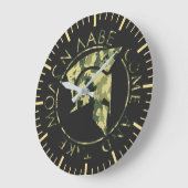 モロンラベスパルタンヘルメット軍隊迷彩柄 ラージ壁時計 (傾斜)