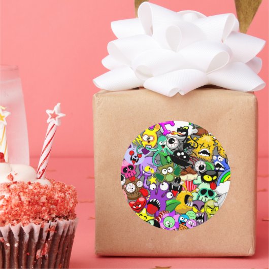 モンスターかわいいキャラクターのハロウィンパターン ラウンドシール (パーティー)
