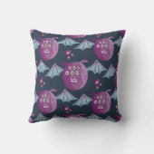 モンスターこうもり：かわいい漫画ヴィンテージ クッション (裏面)