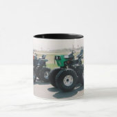 モンスターの芝刈り機 マグカップ (中央)