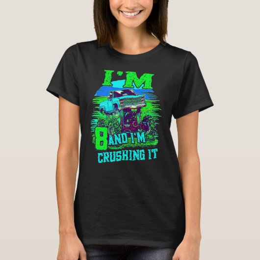 モンスタートラックで大暴れ!8歳の誕生日おめでとう Tシャツ (正面)