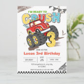 モンスタートラック三歳の誕生日の男の子をつぶす準備ができている 招待状 (スタンド正面)