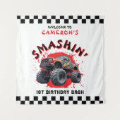 モンスタートラック市松模様にーが1歳の誕生日へようこそ タペストリー (正面)