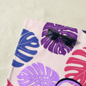 モンステラの葉 トロピカル パープル ピンク スクリプトネーム ビーチタオル (インサイチュ)