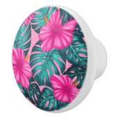 モンステ葉ラティール（緑がかった色）とハイビスカスのピンク セラミックノブ (右)