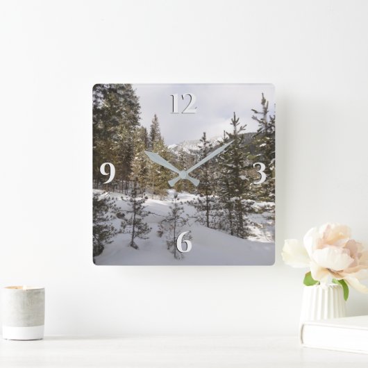 モンタナの冬の雪山の景色 スクエア壁時計 (ホーム)