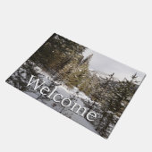 モンタナの冬の雪山の景色 ドアマット (アングル)