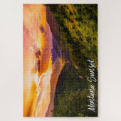 モンタナの日没山の谷の川および木 ジグソーパズル (縦)