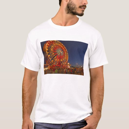 モンタナ州北西部での黄昏時の観覧車 Tシャツ (正面)