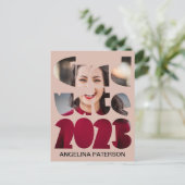 モンダンシンプルバラ卒業写真金ゴールド インビテーションポストカード (スタンド正面)