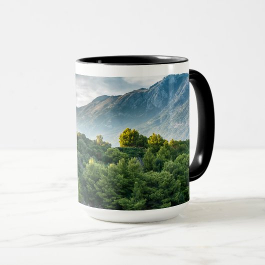 モンテネグロの山と海の風景 マグカップ (正面右)