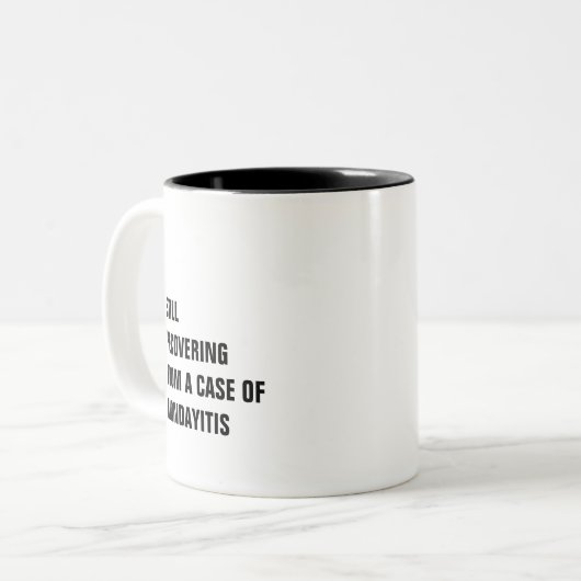 モンデイイティスユーモアの場合から回復おもしろいする ツートーンマグカップ (正面左)