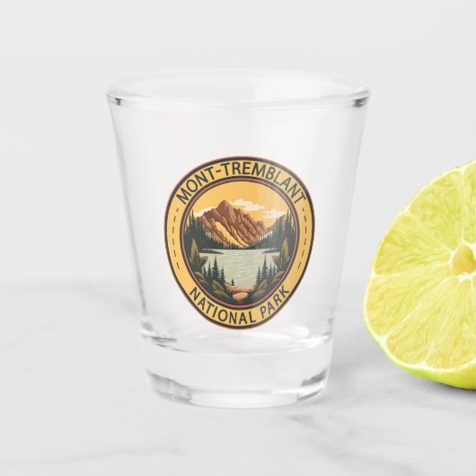 モントランブラント国立公園カナダバッジ ショットグラス (正面)