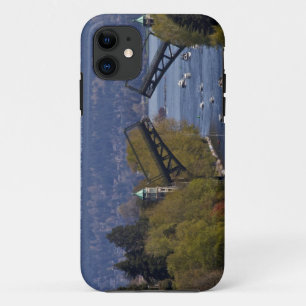 モンレイクブリッジ&カスケードマウンテンズ iPhone 11 ケース