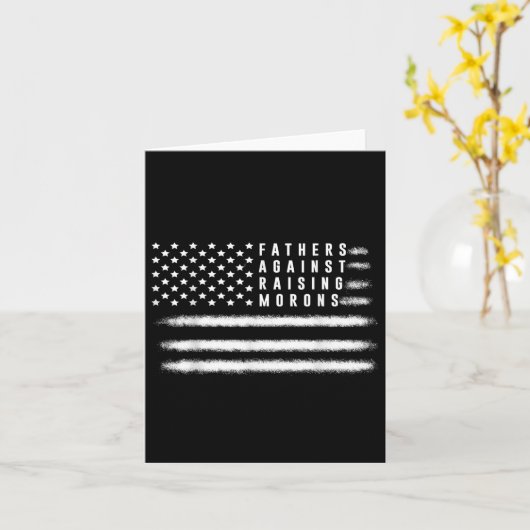 モーオンを育てることに反対するおもしろいパパジョークの怒り カード (黄色い花)