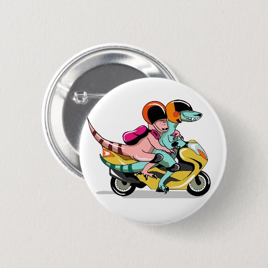 モータースクーターに乗って2人の漫画のラプター。 缶バッジ (正面&裏面)