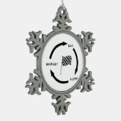 モータースポ食べートスリープリピートスポーツファンことわざ スノーフレークピューターオーナメント (左)