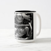 モーターバイクエンジンのマグ ツートーンマグカップ (正面右)