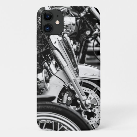 モーターバイクバイクもしくは自転車に乗る人ライダーiPhone 11ケース Case-Mate iPhoneケース (裏面)