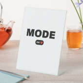 モードオン 台座サイン (インサイチュ)