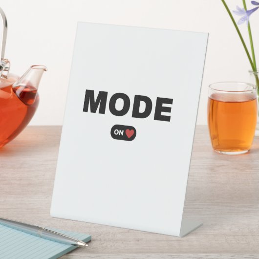 モードオン 台座サイン (インサイチュ)