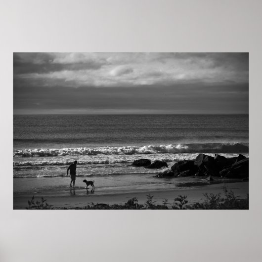 モーニングウォークオンザビーチ素晴らしアートプリント ポスター (正面)