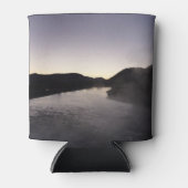 モーニングフォグオンザジャクソンリバーアットグランドテトン 缶クーラー (正面)