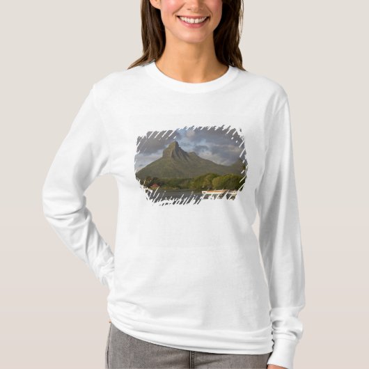 モーリシャス島, 西モーリシャス, タマリン, 山 Tシャツ (正面)