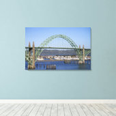 ヤキナ湾にまたがるヤキナ湾橋 キャンバスプリント (インサイチュ (ウッドフロア))