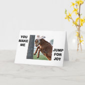 ヤギが飛び跳ねて喜んで君を愛していると言う カード (黄色い花)