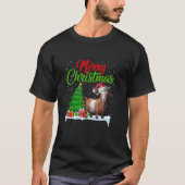 ヤギのクリスマスツリーおもしろいライトクリスマスヤギ愛好家T Tシャツ (正面)