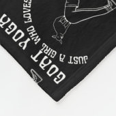 ヤギのヨガファームが好きな女の子おもしろいだけ フリースブランケット (角)