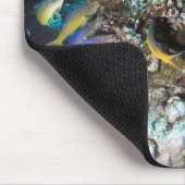 ヤギの群のまわりに生サンゴ マウスパッド (コーナー)