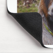 ヤギの近い上り マウスパッド (コーナー)