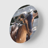 ヤギの黒角の動物写真 ラウンド壁時計 (傾斜)