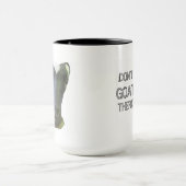 ヤギは「ヤギをそこに置くな！」 マグ (中央)