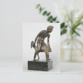 ヤギを搾乳する羊飼い ポストカード (スタンド正面)