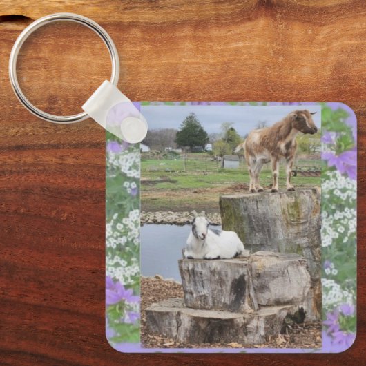 ヤギ2 キーホルダー (正面)