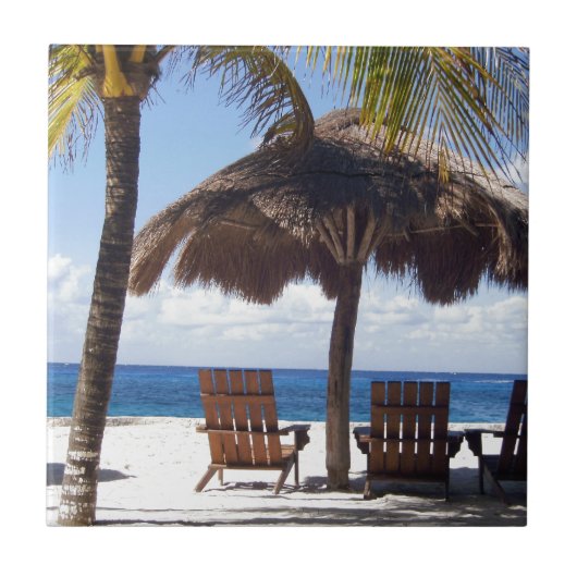 ヤシの木および椅子のメキシコのビーチ タイル (正面)