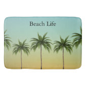 ヤシの木が一列に並ぶビーチ バスマット (正面)