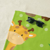 ヤシの木でキリンの冒険 ビーチタオル (インサイチュ)