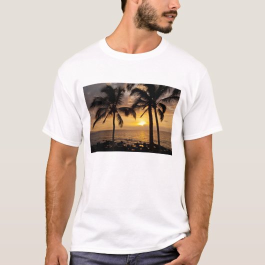 ヤシの木と夕日 Tシャツ (正面)