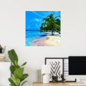 ヤシの木と砂のビーチを持つ熱帯島 ポスター (ホームオフィス)