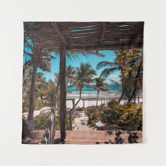 ヤシの木の下のニッパハット タペストリー (正面)