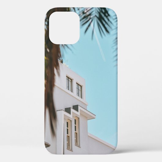 ヤシの木の白いコンクリート建物 Case-Mate iPhoneケース (裏面)