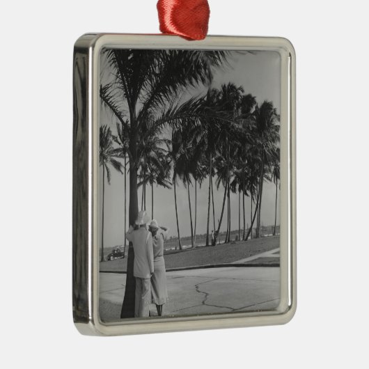 ヤシの木の背面図B&Wで地位をつないで下さい メタルオーナメント (右)